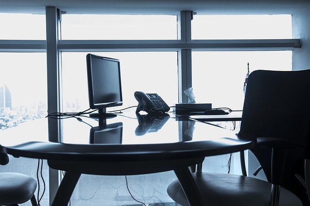 a cybersecure team operates using the clean desk principle